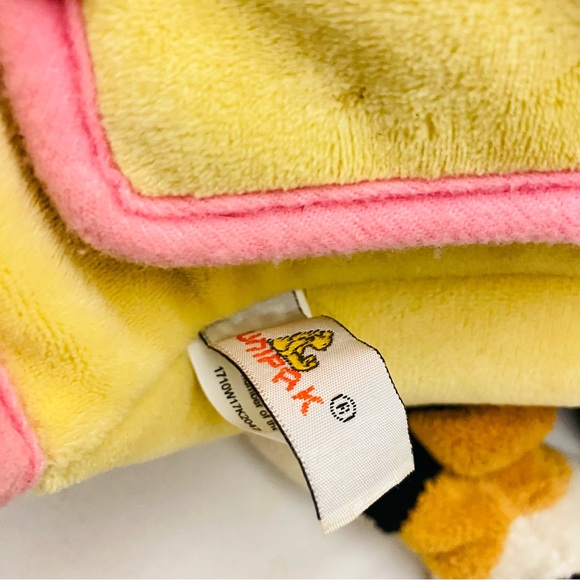 Unipak Plush Cat House 3 Finger Puppet Cats in Play Kitten House Carrying Case - Picture 12 of 14